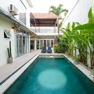 villa-maya-seminyak.hotelsseminyak.net/