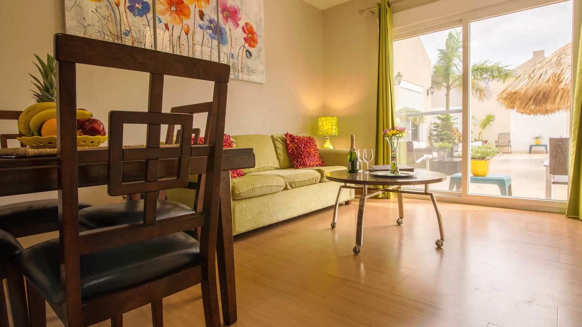Golden Villas Палм Бич Апартаменты
